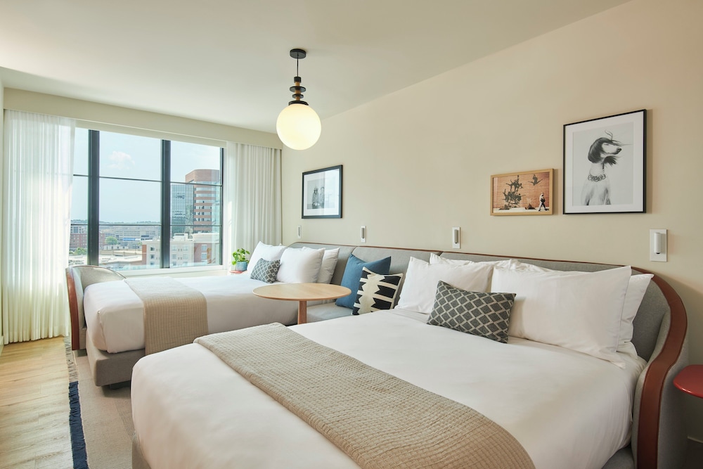 ROOM, 2 QUEEN BEDS, ACCESSIBLE