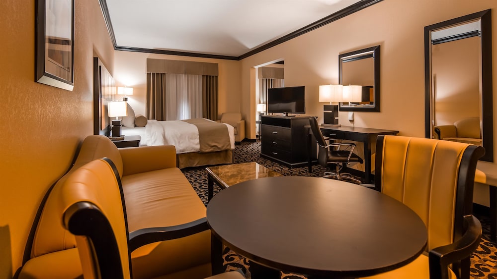 Best Western Plus Airport Inn Suites Salt Lake City 14/24