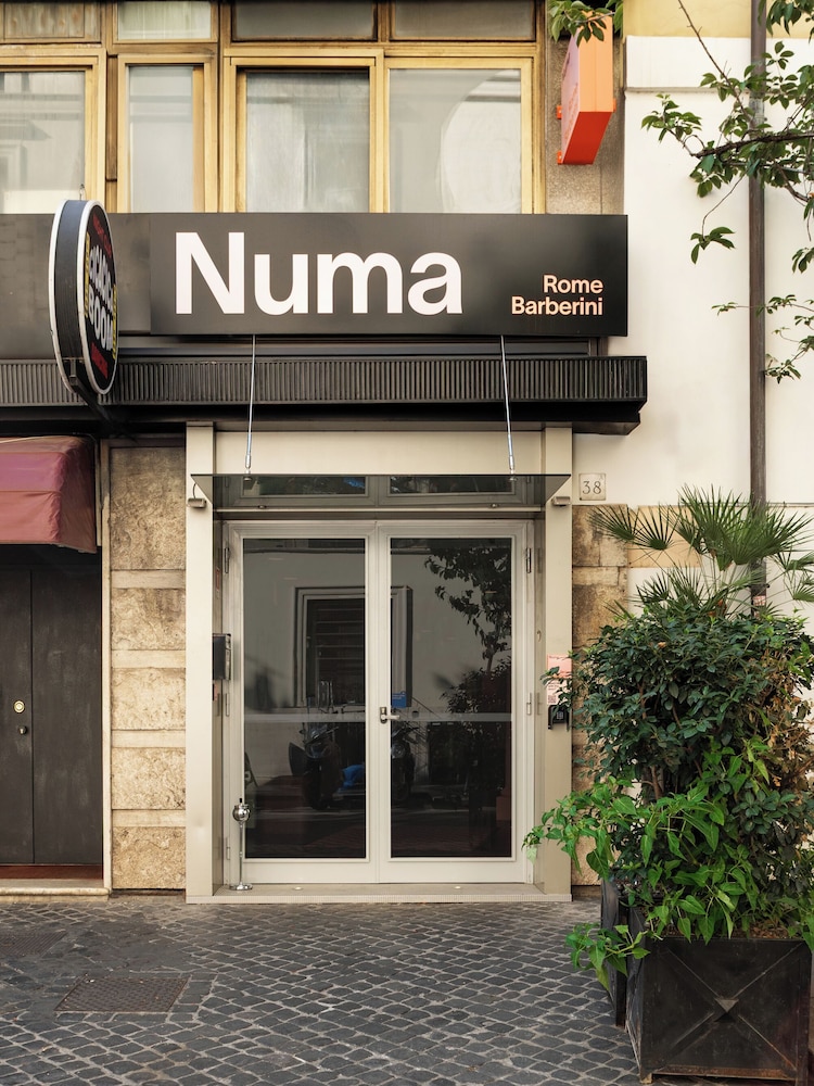 Numa Rome Barberini 2/58
