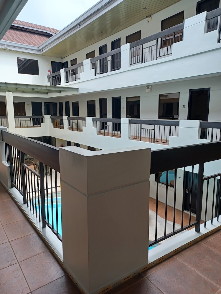 Boomerang Hotel photo5