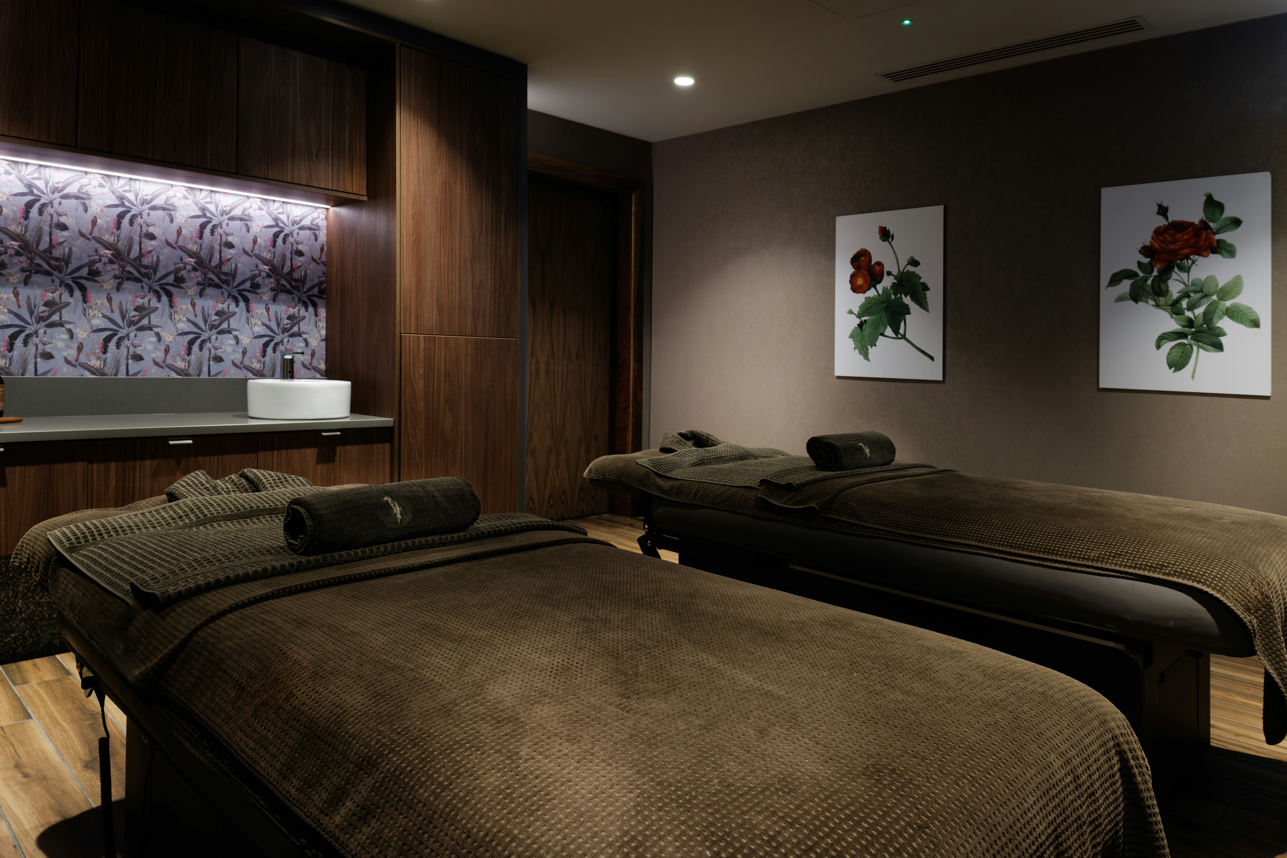 DoubleTree by Hilton Belfast Templepatrick Golf & Country Club 33/76