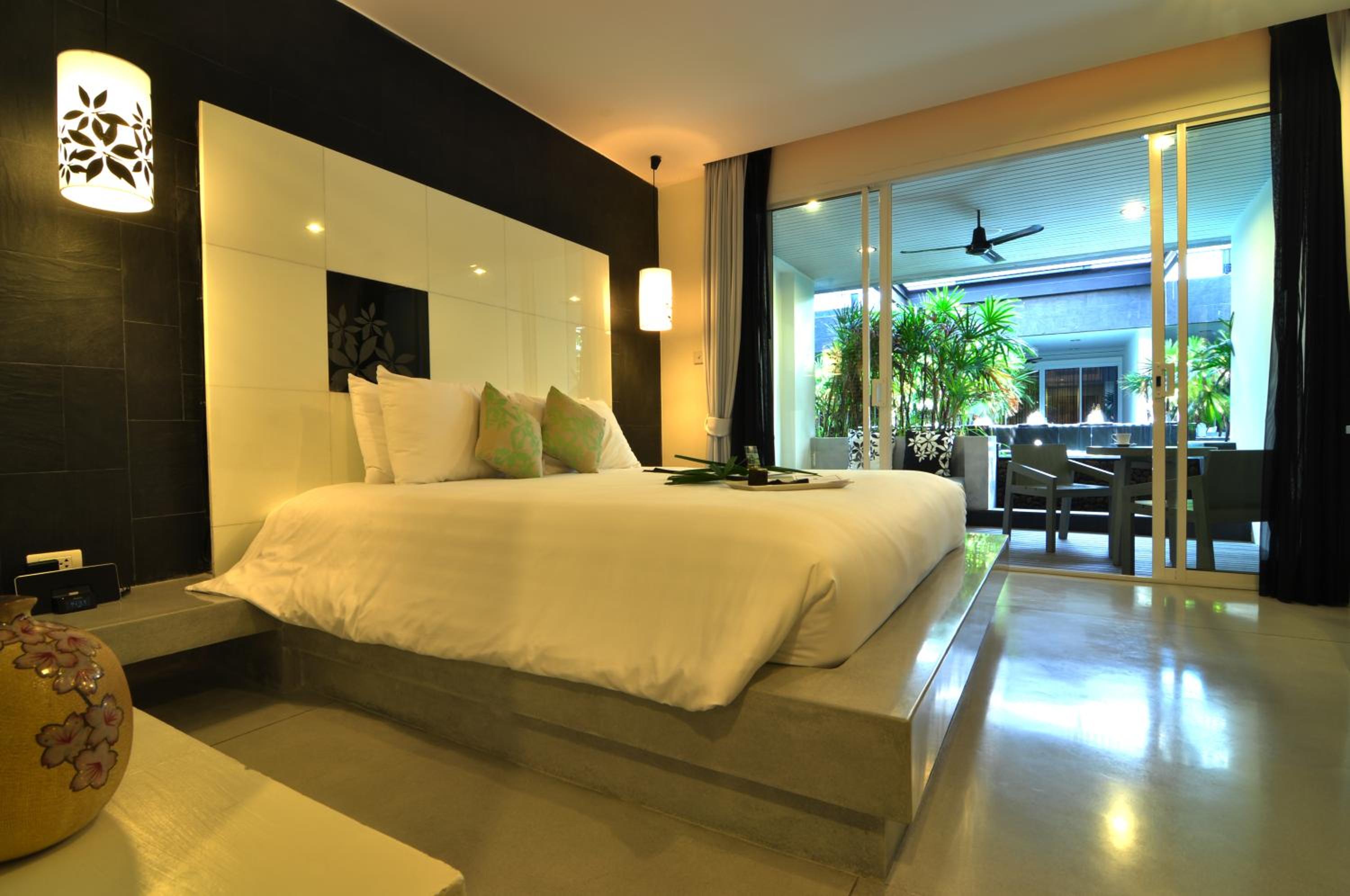 Paradise, Pool، CHER RESORT 2/2