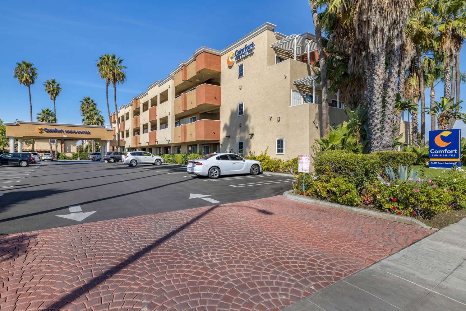Comfort Inn & Suites Huntington Beach 41/43
