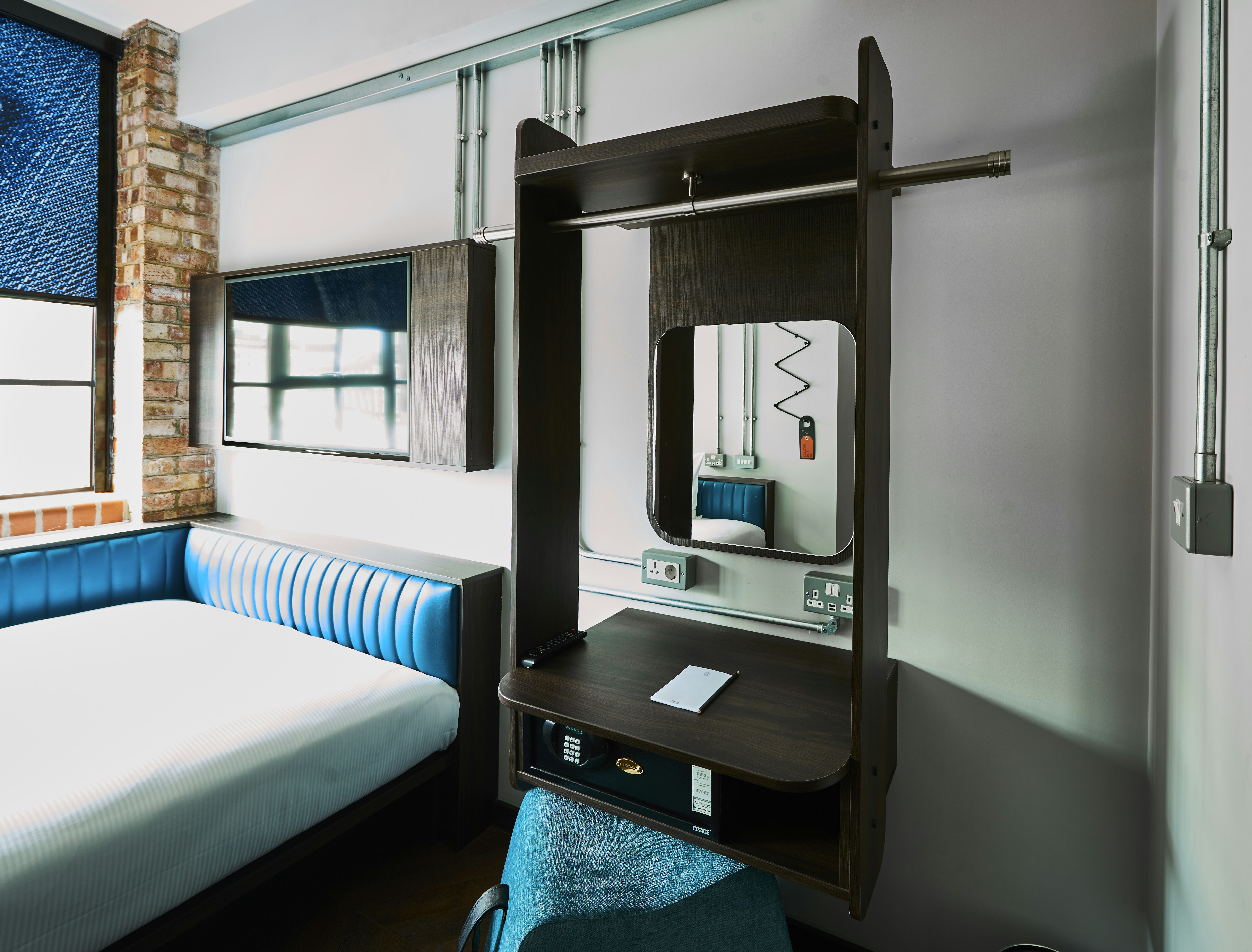 New Road Hotel 23/53