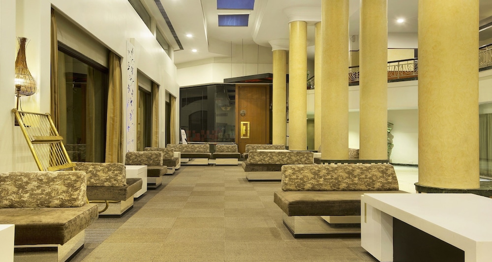 Sayaji Hotel 43/69