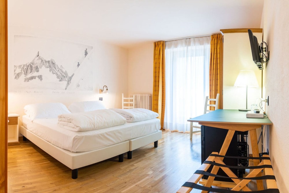 SUPERIOR, DOUBLE BED, BALCONY