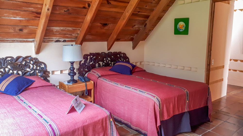 2 Bedrooms, Family, House, Double and Twin Beds, Mountain View, 2 Bathrooms, 2 Sofa