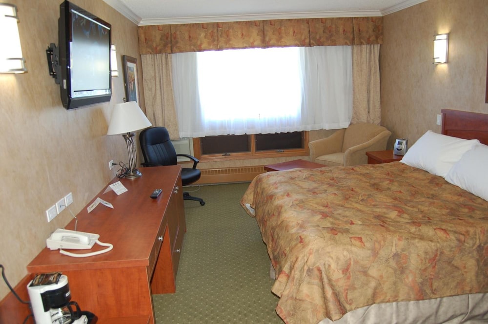 Slave Lake Inn and Conference Centre 10/50