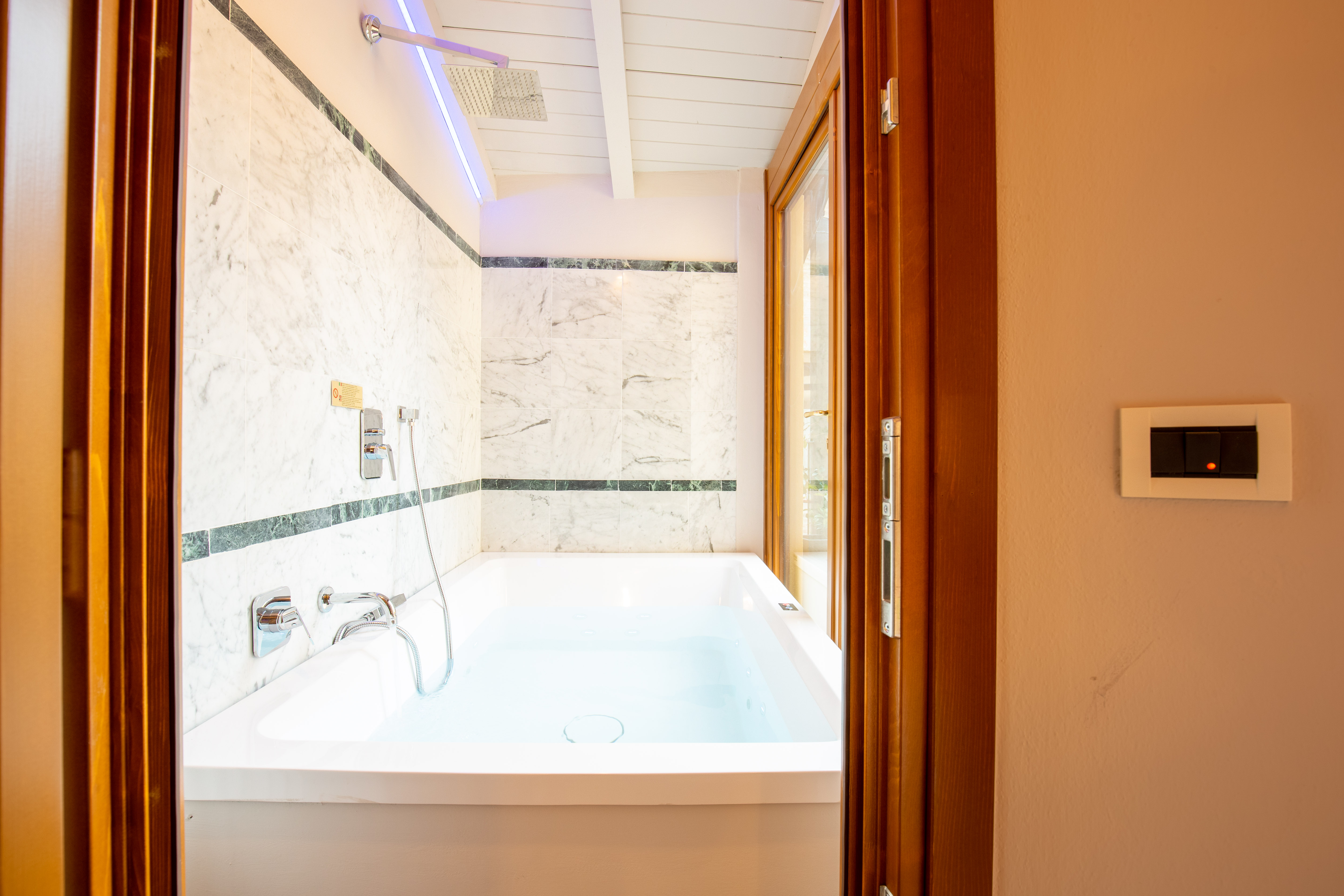 Falegnami Suites 24/50