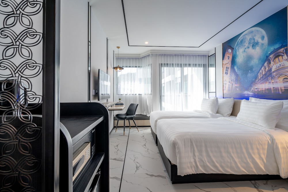 Ratri Hotel Phuket Old Town 19/47