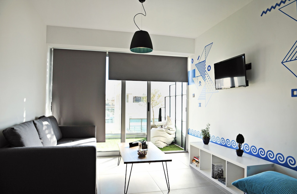 The Athenians Modern Apartments 30/50