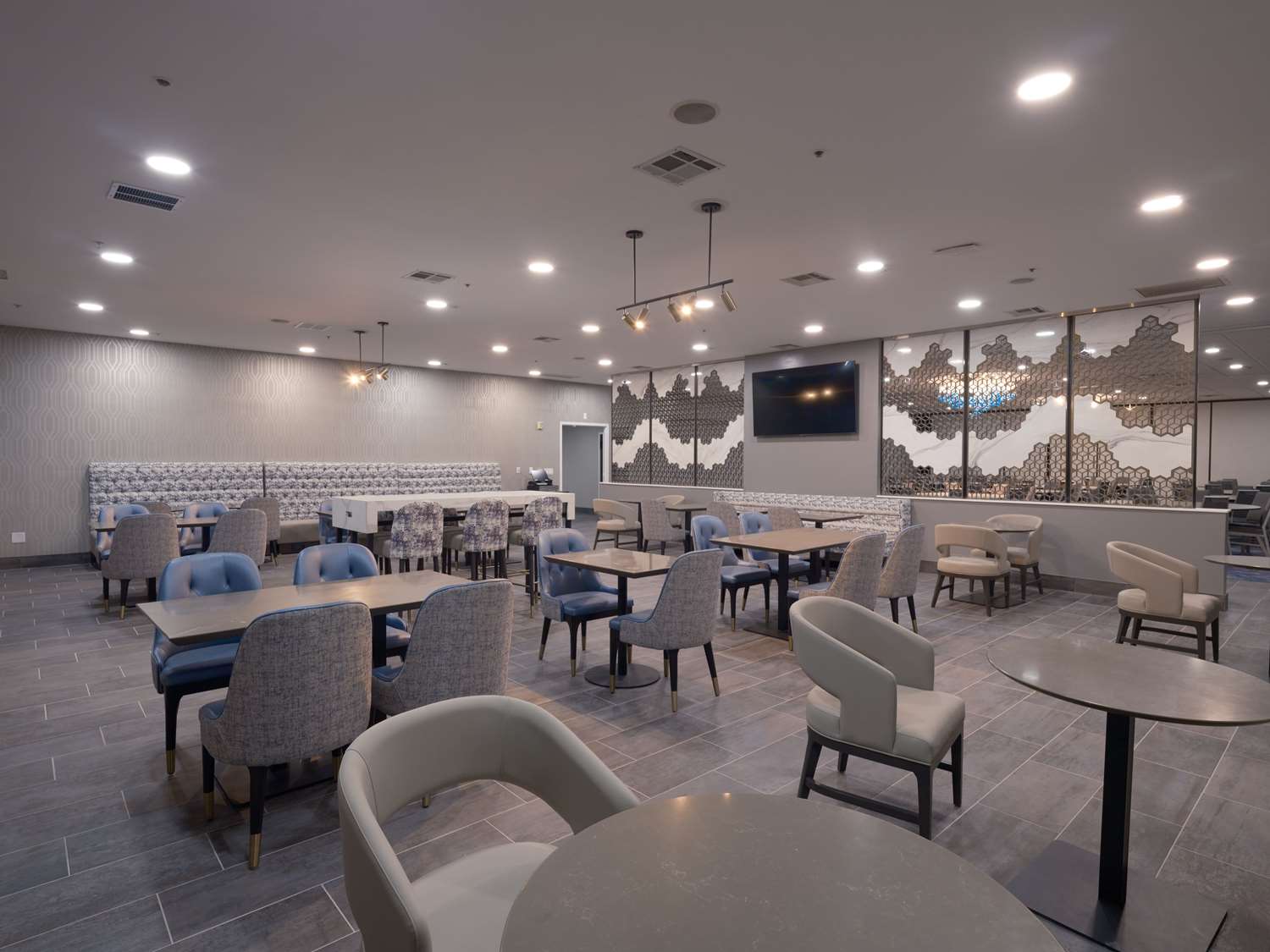 restaurant cafeteria