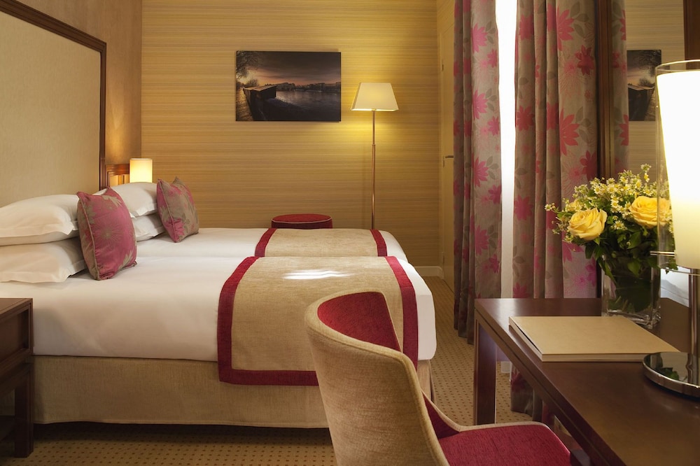 Hotel Saint Honore 24/35