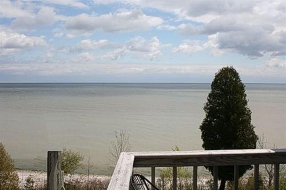at the Waters Edge Bed &amp; Breakfast 54/61