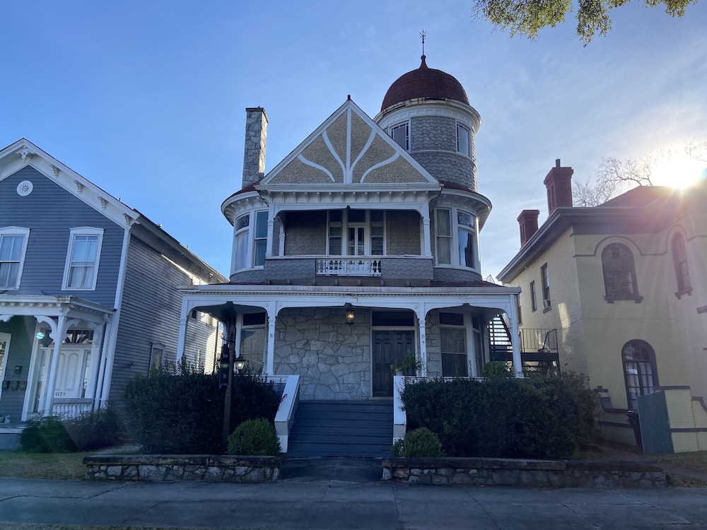 The Queen Anne Inn photo2