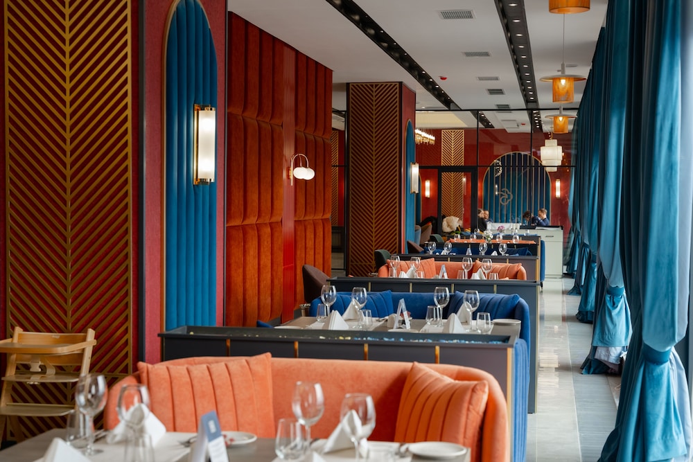 Park Dedeman Almaty 53/64