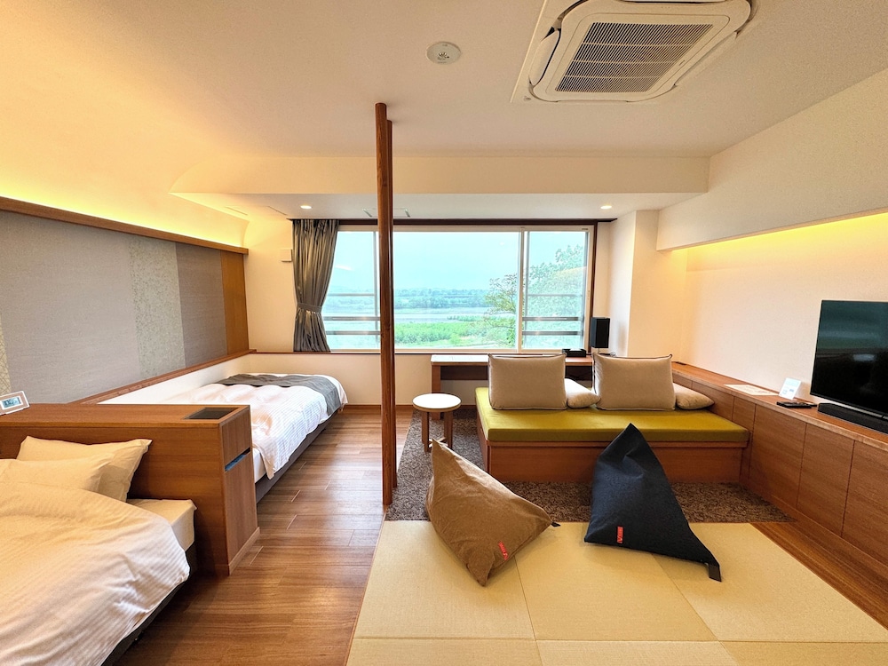 Japanese Western, Connecting, Twin Beds, Murphy Bed