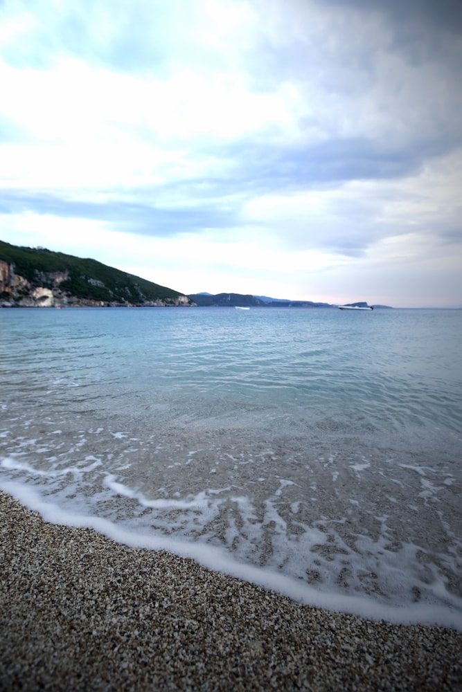 Enjoy Lichnos Bay Village Camping Hotel & Apartments 37/46