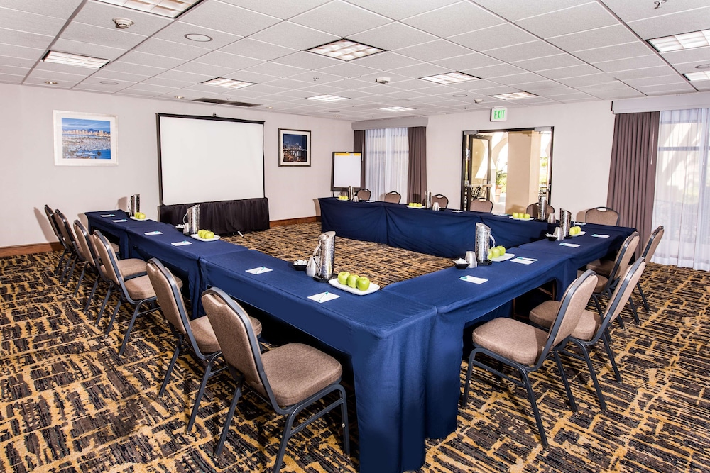 Homewood Suites By Hilton San Diego Airport Liberty Station 52/69