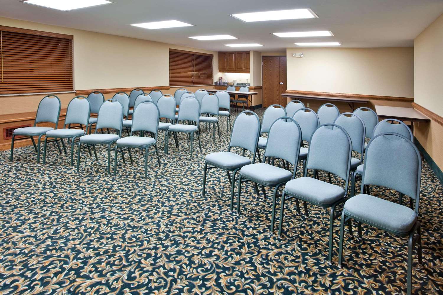 Country Inn & Suites by Radisson, Jonesborough-Johnson City West, TN 10/11