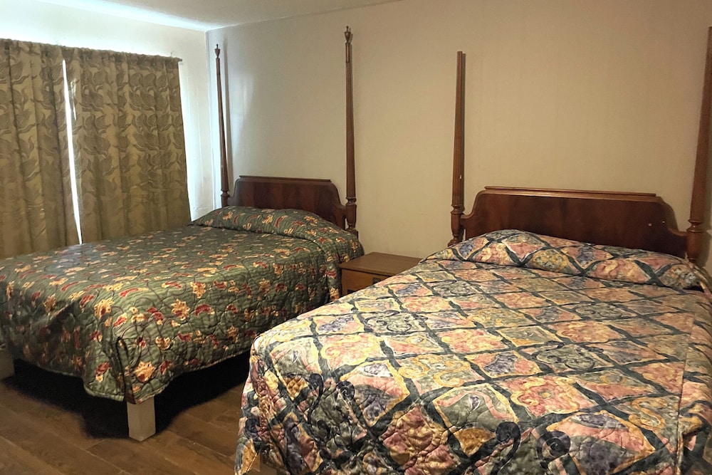 Full Bed Non-Smoking، Oak Motel Modesto CA 2/7