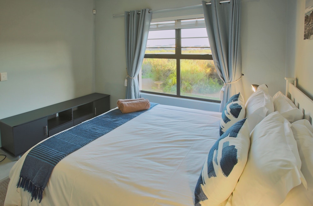 4 Bella Casa Self Catering 8/50