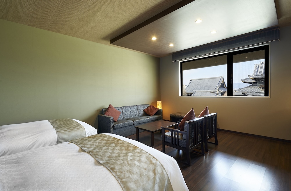 Family Suite, Twin Beds, 3 Futon Beds, Horizon View