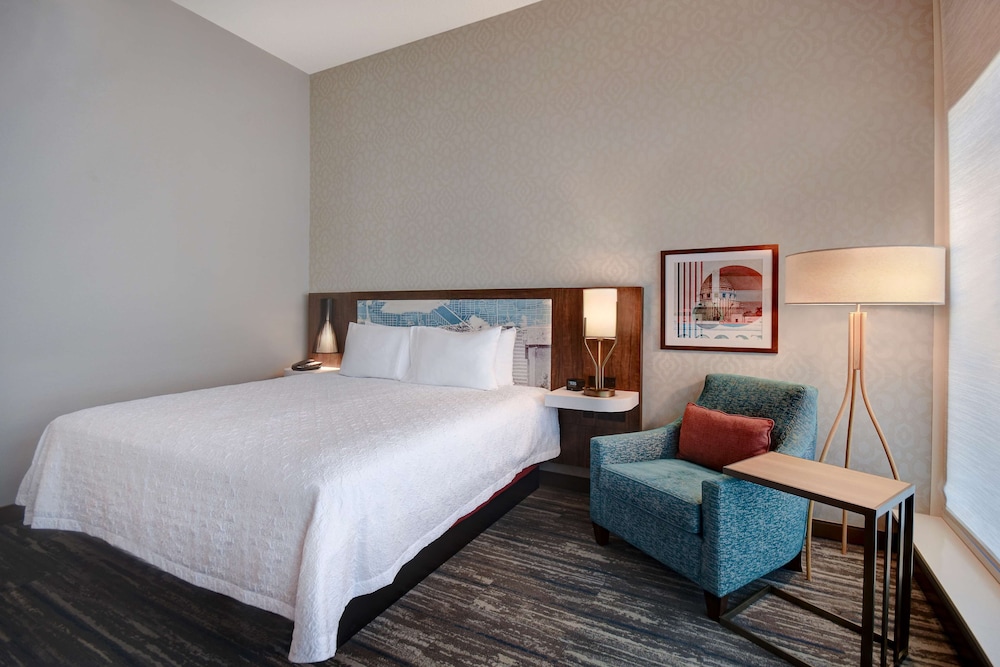 Fitness, Queen Bed, Accessible