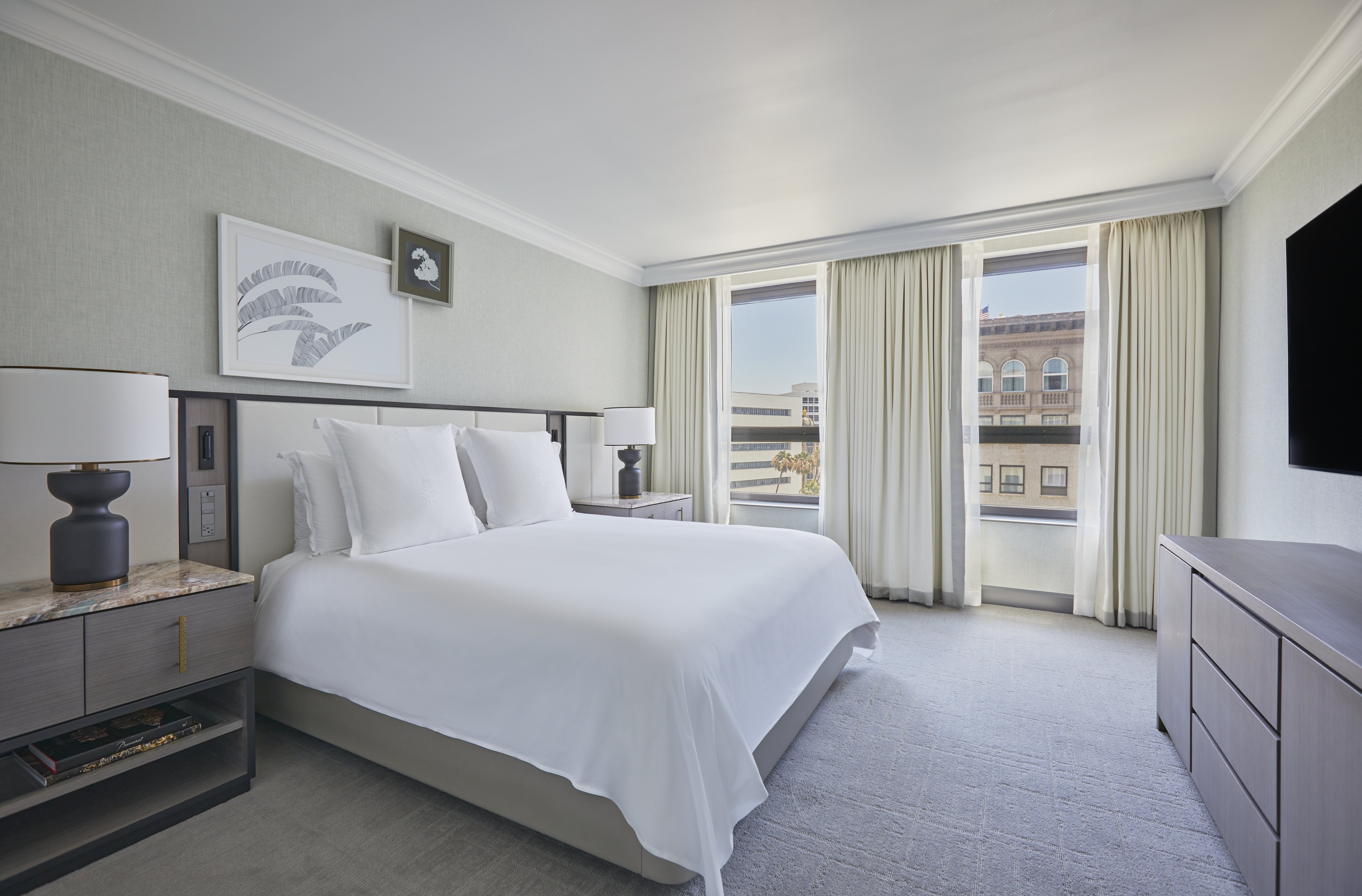 1 Bedroom, Suite, King Bed, Rodeo View