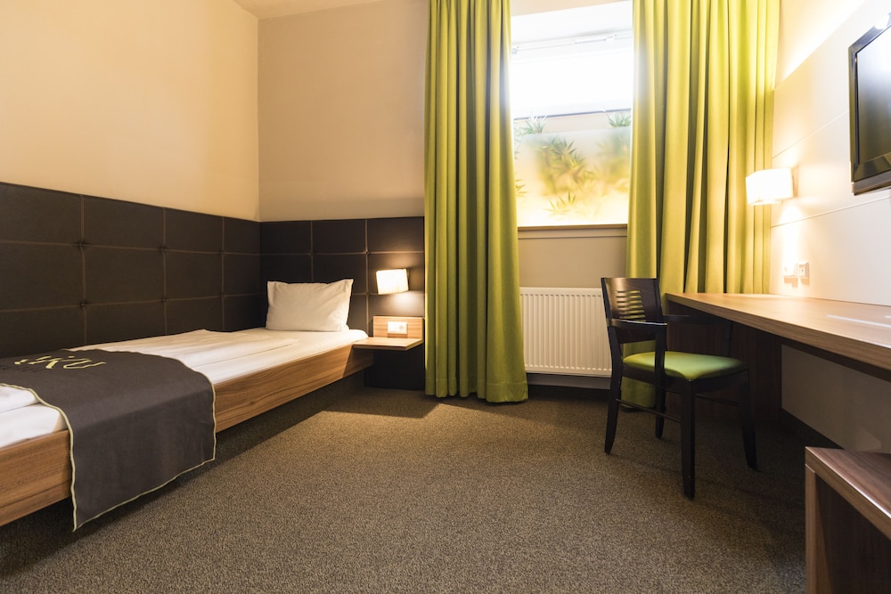 RiKu Hotel Neu-Ulm 12/42