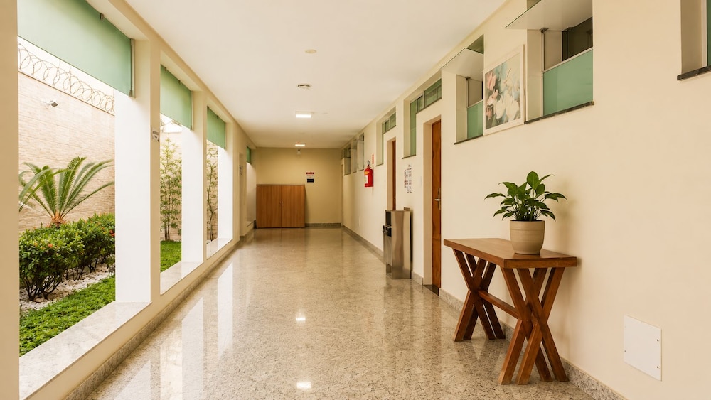 Domus Hotel 8/45