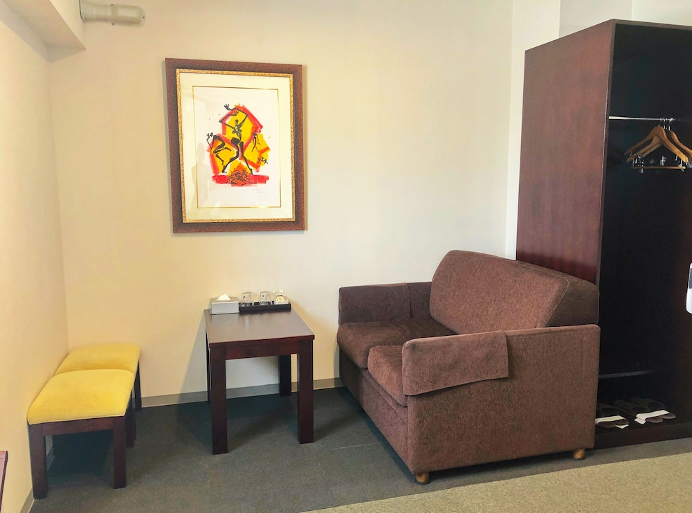 Hotel Palm Royal Naha Kokusai Street 28/43
