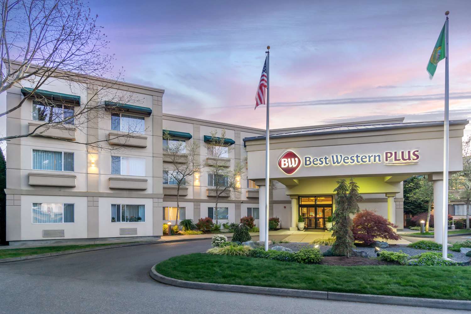 Best Western Plus Edmonds Harbor Inn 2/40