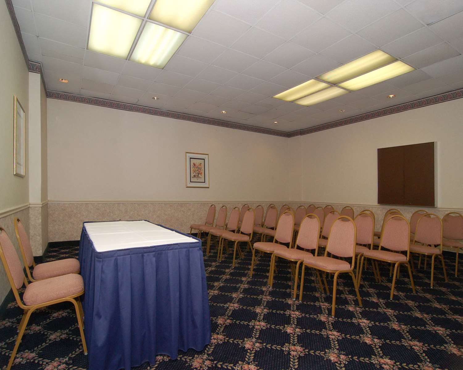 Rodeway Inn 6/7