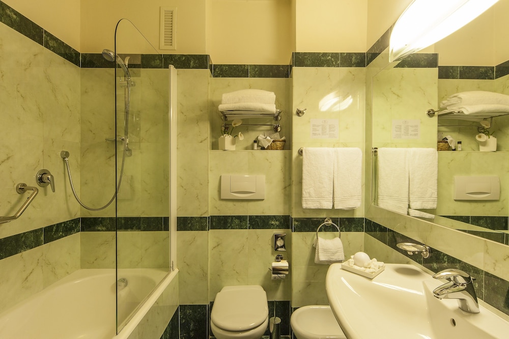 NilHotel 50/50