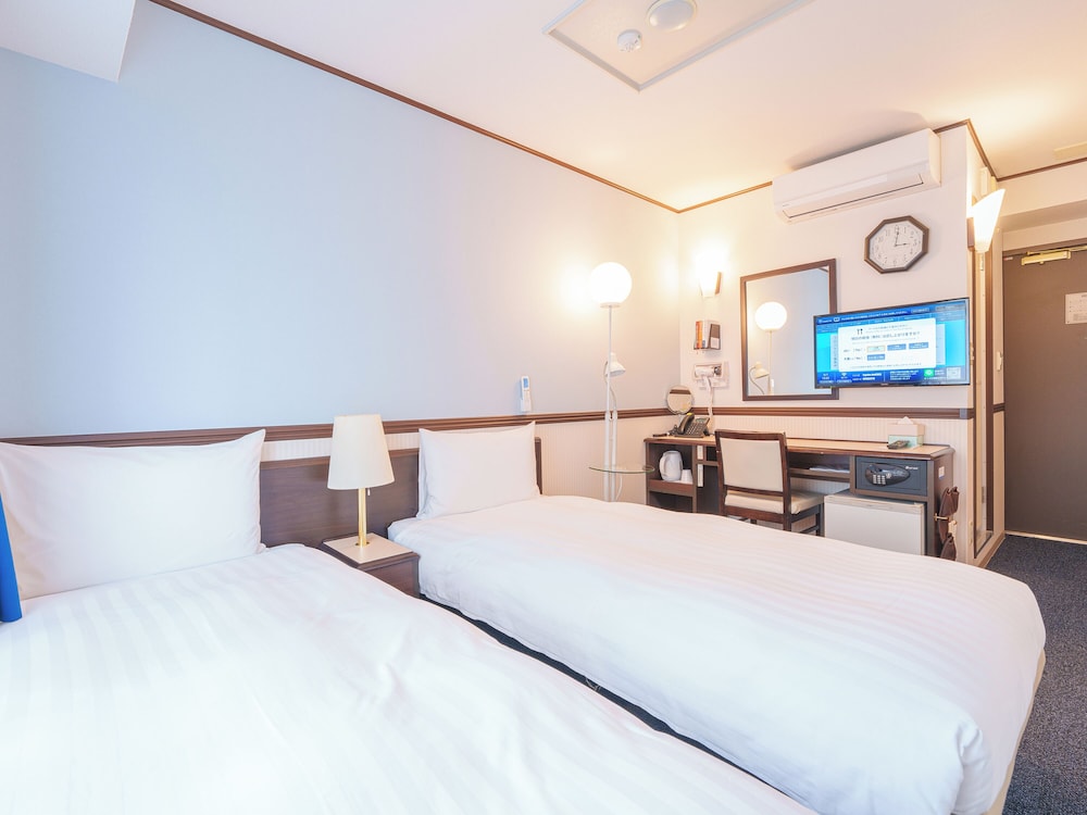 ECONOMY, TWIN BEDS, SMOKING