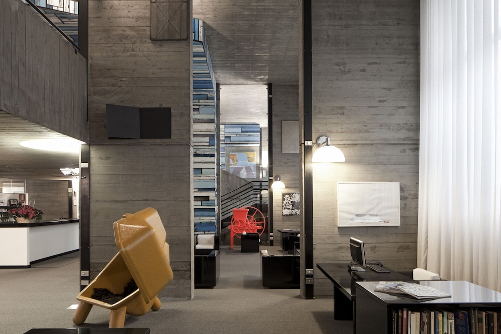 Duparc Contemporary Suites 73/73