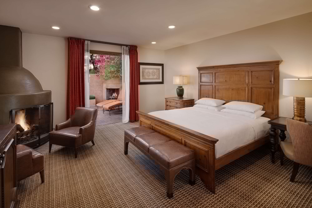 Royal Palms Resort And Spa In the Unbound Collection By Hyatt Formerly Royal Palms Resort And Spa 15/76