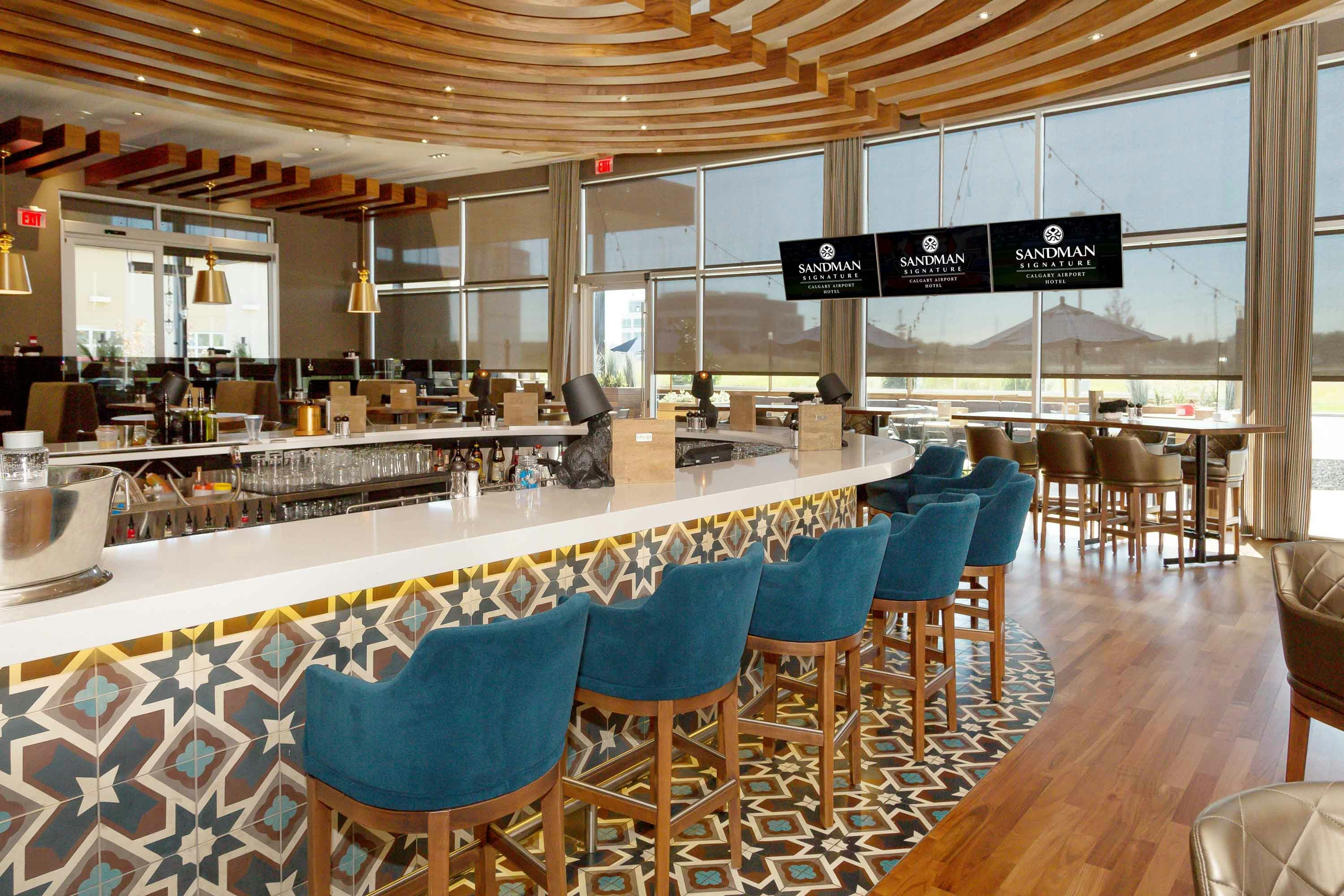 Sandman Signature Calgary Airport Hotel 39/47