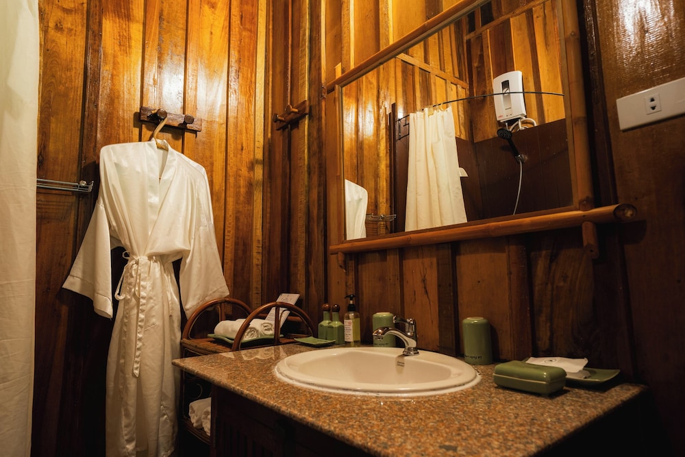La Folie Lodge 48/50