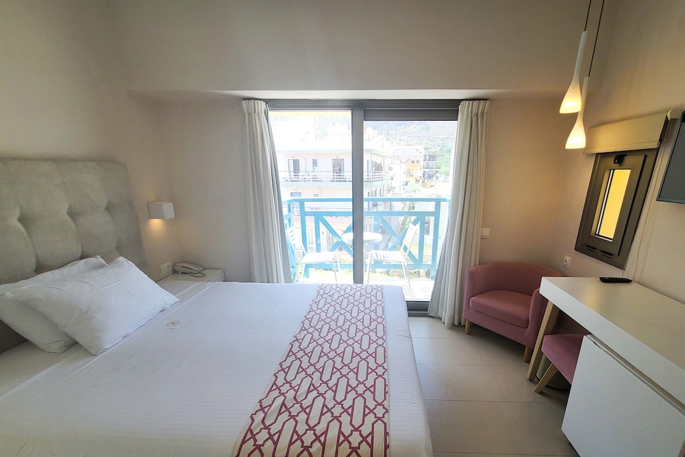Petra Beach Hotel 6/68