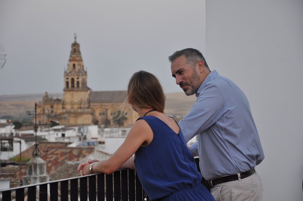 Patios Del Orfebre 54/64