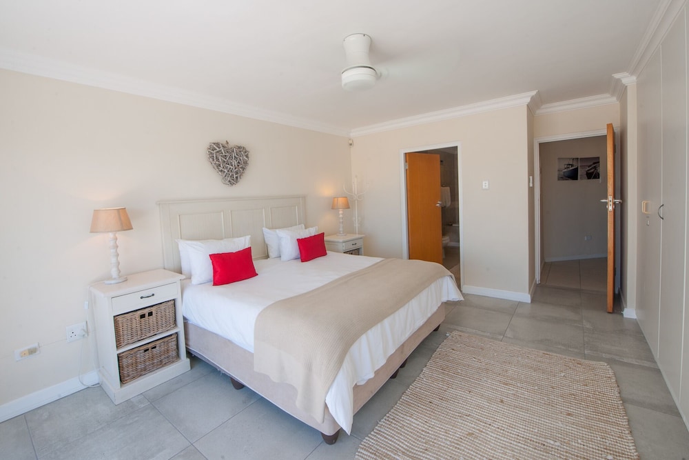 Plett Beachfront Accommodation 21/50
