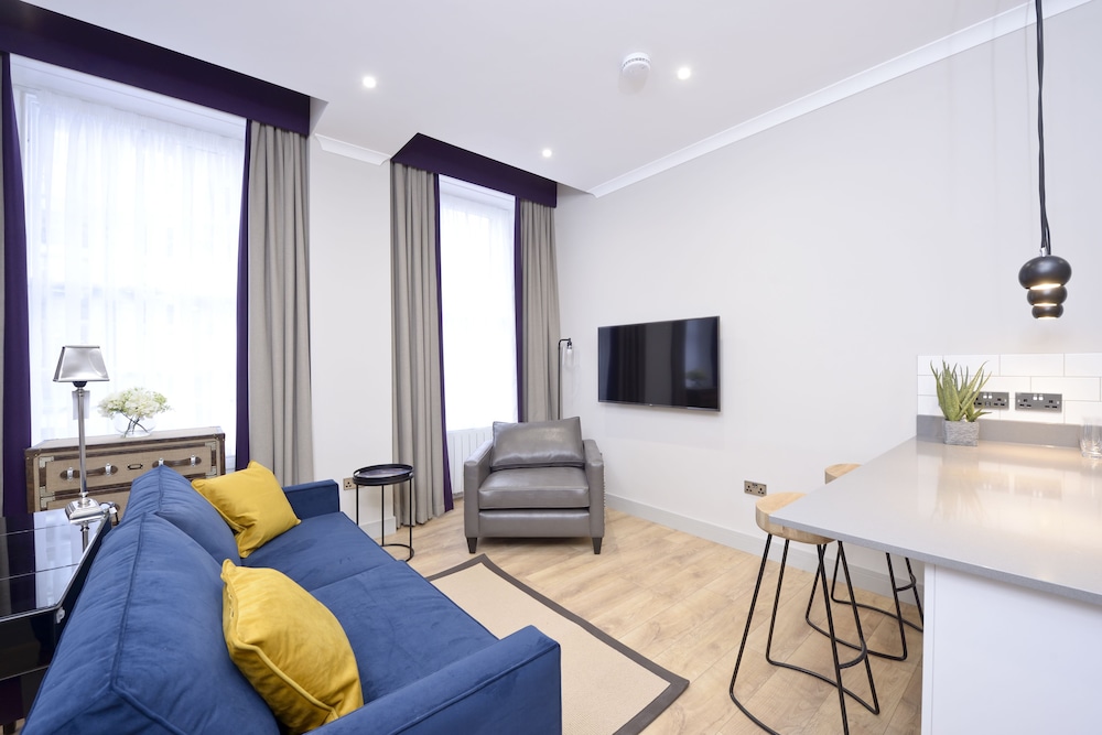 Destiny Scotland Charlotte SQ Apartments 13/25