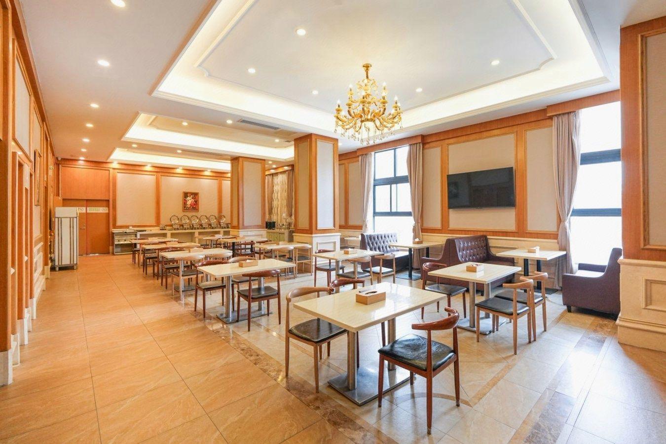 Vienna Hotel(Shenzhen Shajing Jingji Baina) 39/43