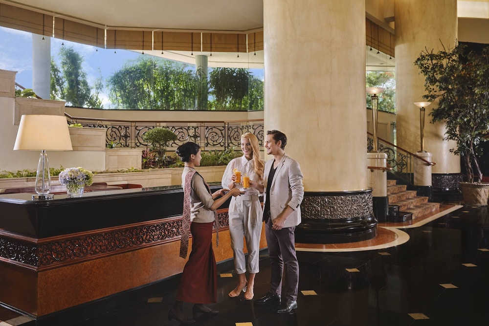 Jw Marriott Surabaya 47/55