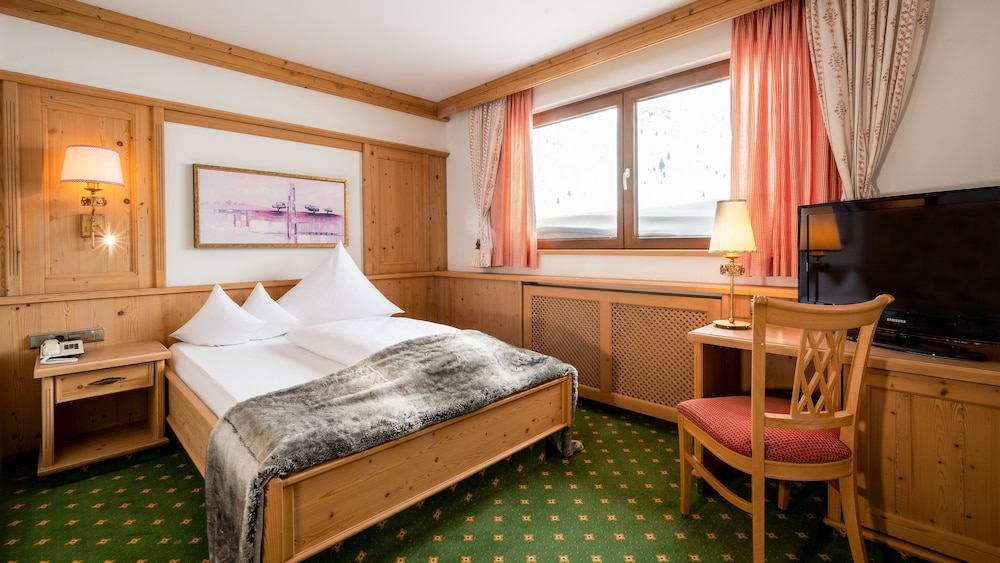 Almhof Hotel 14/48
