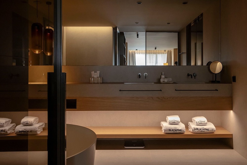 The Blackpine Hotel, Small Luxury Hotels 46/46