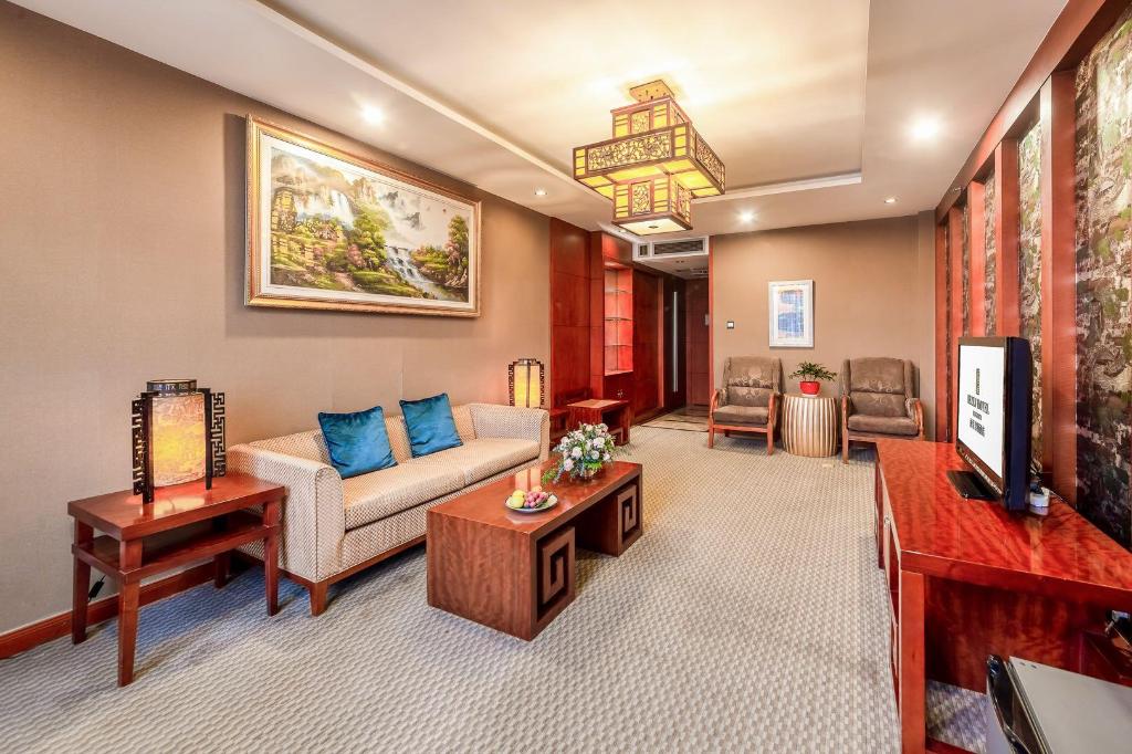Rezen Kingtown Hotel (Chongqing Liangjiang New District) 34/58