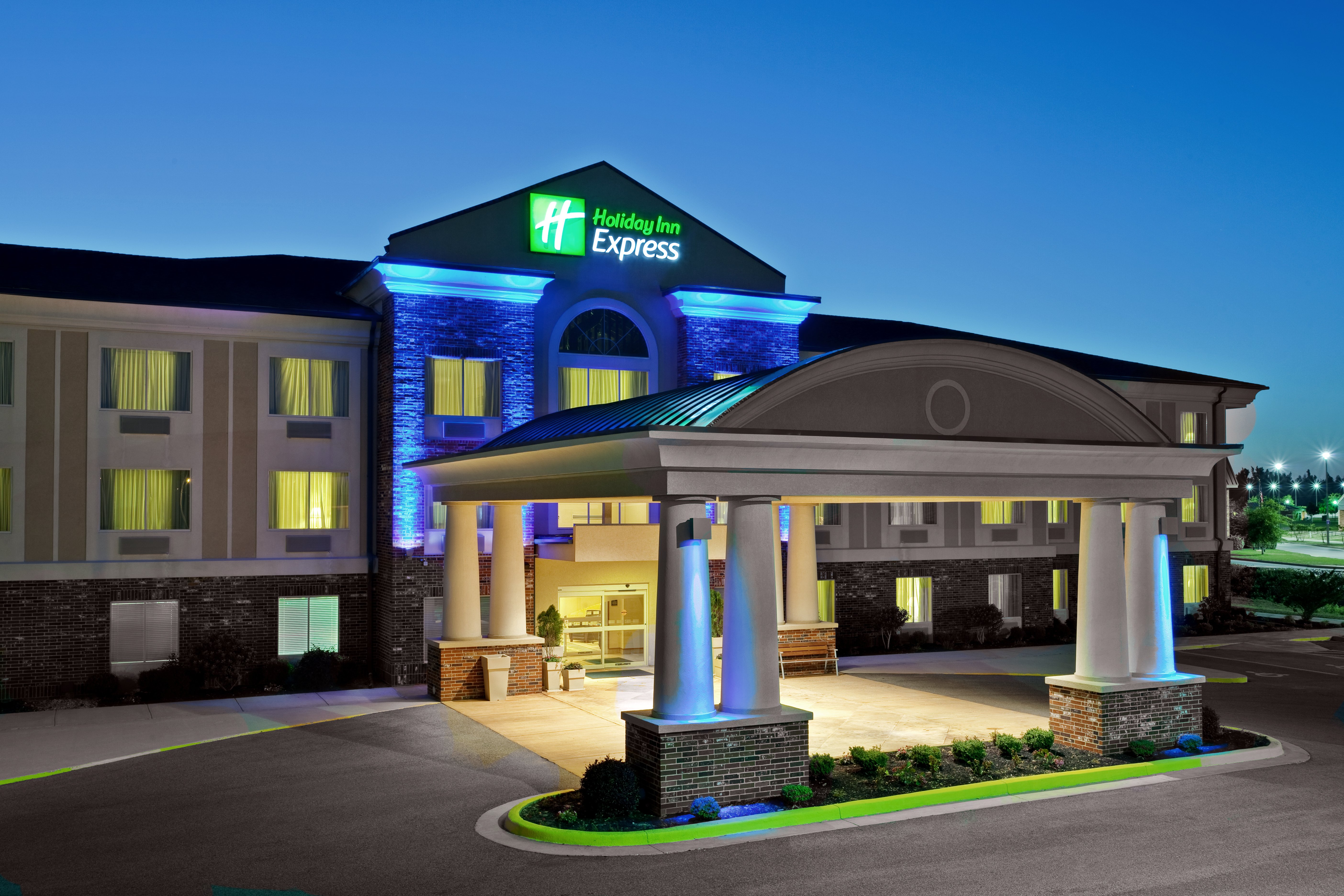 Holiday Inn Express Hotel Suites Paragould 58/60